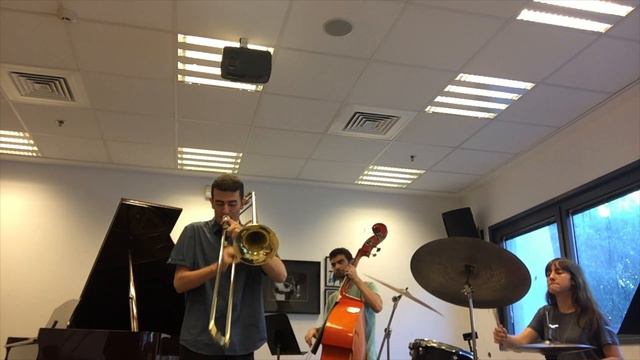 I've Never Been in Love Before - Rotem Gerad смотреть онлайн