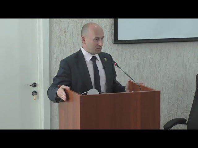 Стариков не понимает почему власть не меняет конституцию