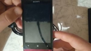 Включаем Старый Sony Experia ST23i без батареи - Лабораторный блок питания. Ремонт телефонов