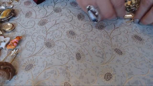 $200 Shop Goodwill all brooch 10 lbs. lot , trash to treasure lots of brand names Napier Monet смотреть онлайн