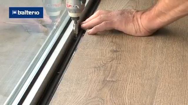Balterio Pure Stone LaminaatenParket.nl een eindprofiel plaatsen смотреть онлайн