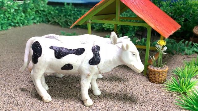 DIY Tractor Making Farm Diorama with mini cowshed | water pump supply for animals | woodworking смотреть онлайн