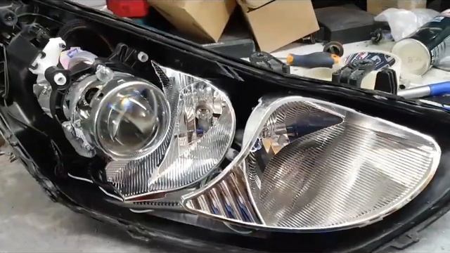 Hyundai l30. Меняем линзу на биксеноновую Koito. Скрытая установка ксенона. смотреть онлайн