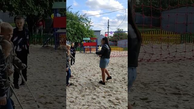 Спасибо огромное Павлу Сухотскому у за подаренную детям детскую площадку. смотреть онлайн