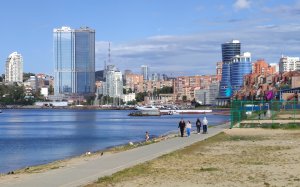 Пляж осенний , бухта Фёдорова. Владивосток