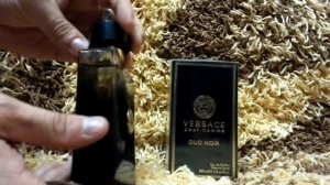 Парфюмированная вода Versace Pour Homme Oud Noir обзор - 1022shop