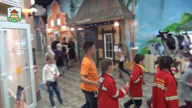 Поездка в КидБург девочки смотреть онлайн