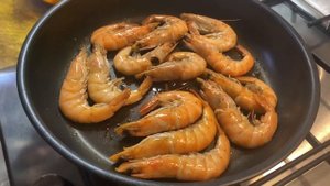 ?ЖАРЕННЫЕ КРЕВЕТКИ В КИСЛО-СЛАДКОМ СОУСЕ?