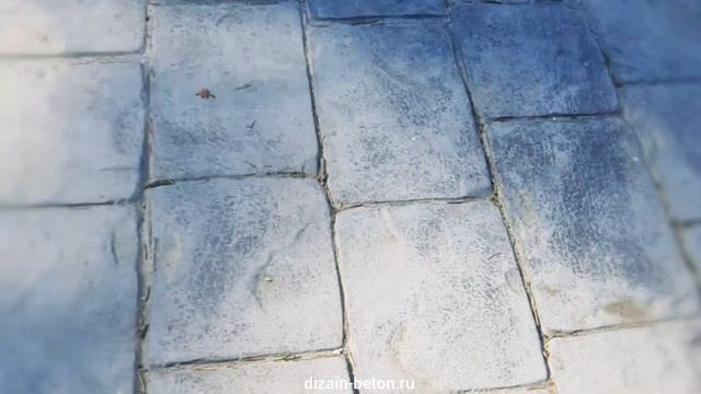 Как эксплуатируется печатный бетон шипованной резиной?