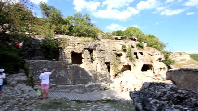 Крым. За всё надо платить. Чуфут- Кале. Прекрасный вид на Балаклавскую бухту с крепости Чембало. смотреть онлайн