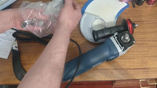 Расспаковка Bosch Professional GWS 11 125 060179D002