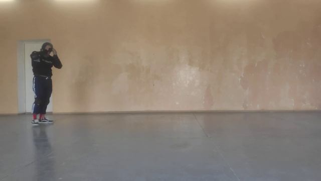 Брейк данс практика.Трек изучаю, пока так получается в связке с геликом. смотреть онлайн