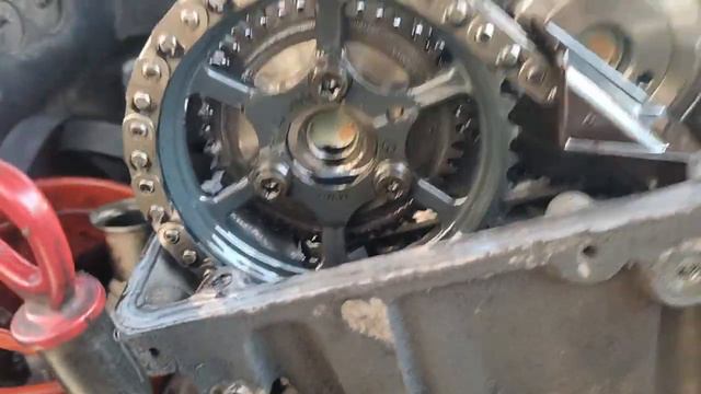 comment déposer un culasse de Mercedes Benz 220 diesel 4: cylindres смотреть онлайн