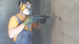 Сверление подрозетника в железобетоне.