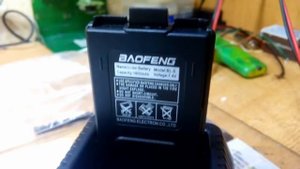 Рация Baofeng UV-5R Глушит авто сигнализации. Небольшой обзор,замер ёмкости батареи.