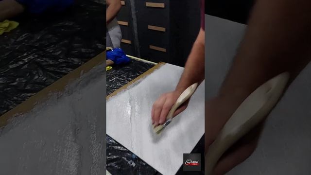 ??Видео с нашего мастер класса по нанесению микрогранита. г Киев