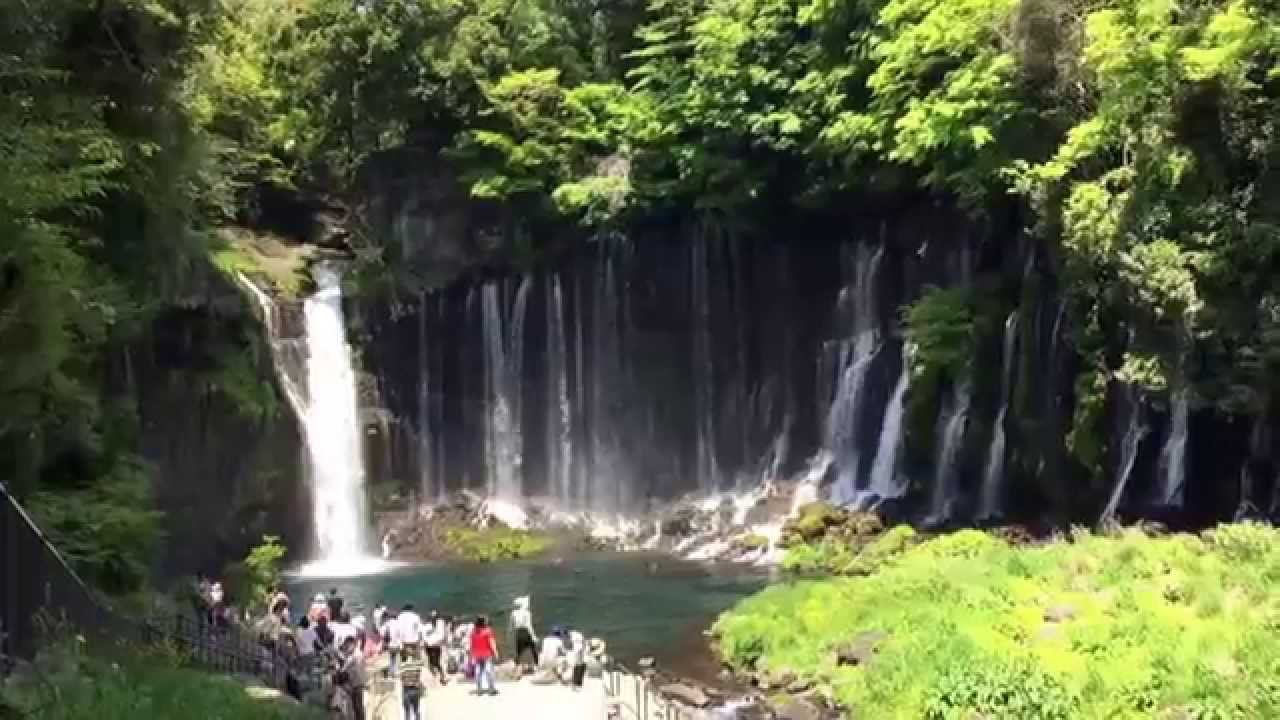 Водопад Shiraito у Фудзиямы