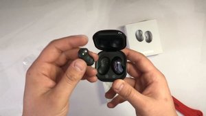 Видео обзор: Беспроводные наушники с сенсорным управлением SAMSUNG Galaxy Buds Live. Цвет: черный