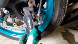 Замена передних колодок на cbr 600rr