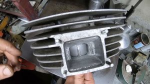 правильные дырки в поршне и причем тут лепестковый клапан