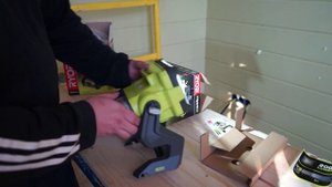 Обзор прожектора RYOBI ONE+ R18ALH-0