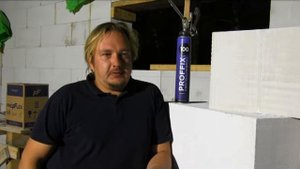 Клей универсальный PROFFIX 100 на стройке