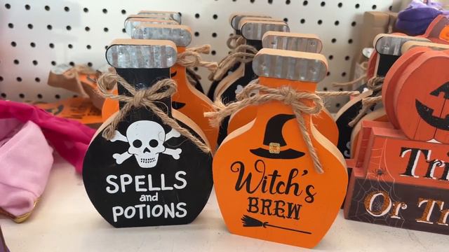 DOLLAR TREE SPECIAL ~ CHRISTMAS SNEEK PEEK AT DOLLAR TREE ~ NEW HALLOWEEN & FALL AMAZING FINDS 9/5