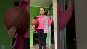 Как правильно водить мяч в баскетболе 🏀🤗