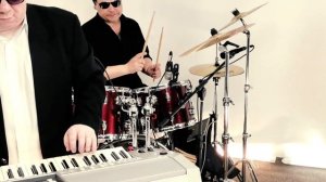 Люди Встречаются Поющие гитары КАВЕР