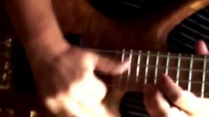 Невероятная игра на бас гитаре   смотреть всем