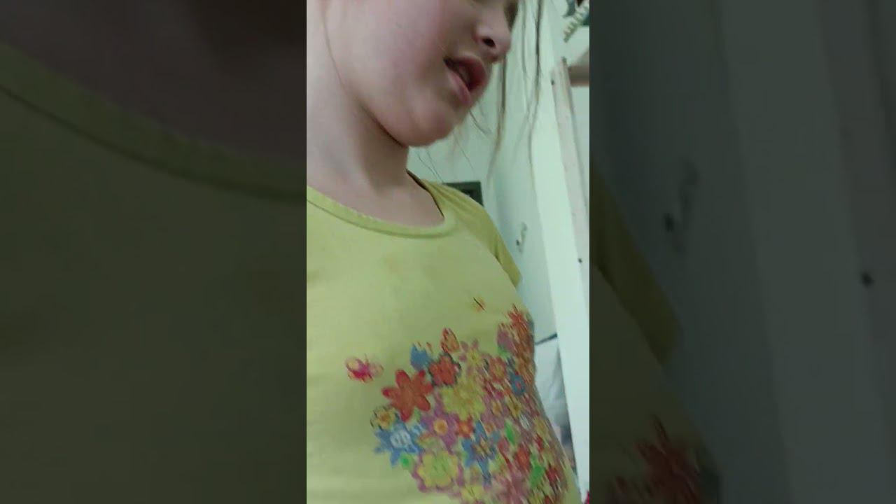 Ос моей двоюродной сестры Кати, моей двоюродной сестре Лизе и мне смотреть онлайн