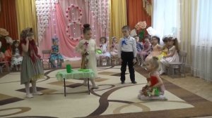 Утренник, посвященный 8 марта в старшей группе