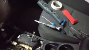 Kia Ceed где находиться блок srs