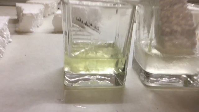 Пенопласт в бензине против пенопласта в растворителе!!!! Кто круче?!? ? Эксперименты на канале! ? смотреть онлайн