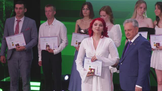 Выпускной 2024 в Тимирязевской академии смотреть онлайн