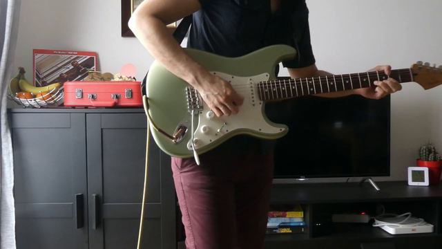 Electric Guitar Solo Improvisation - Loop Jam (Fender Strat & Boss OD-3) смотреть онлайн