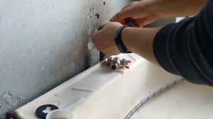 Проточный электрический водонагреватель DELIMANO. Распаковка. Обзор. Установка.