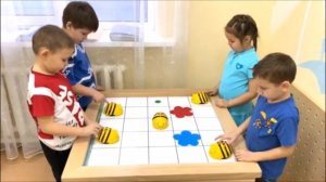 Занятия с лого-роботом "Пчёлка"