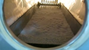 Сушка песка в вибросушилке СВК