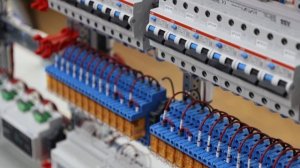 Щит обогрева кровли, вентиляции, кондиционирования, розеточных групп.