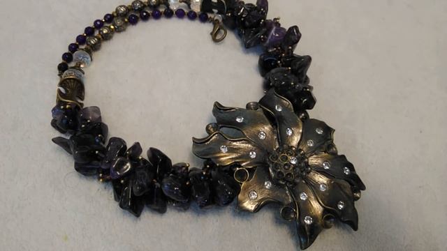 KONOVA SVETLANA. Лето: колье из аметиста для прогулки в лесу и сотуар из агата для поездки на море. смотреть онлайн