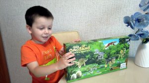 Распаковка набора динозавров. Обзор игрушки от Тимура. Era of DinoSaurs.