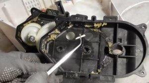 Ремонт мясорубки, редуктора, как поменять шестеренку в редукторе Delfa DM120. Delfa DM120 repair.