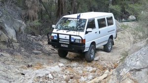 Mitsubishi l300 4wd van blue mountains