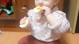 Развитие ребенка в 10 месяцев / Что умеет в десять месяцев