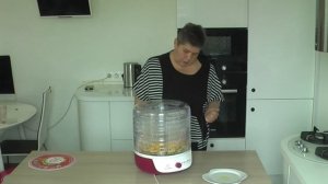 Дегидратор( сушилка для фруктов и овощей) Мастерица СШ-0205К