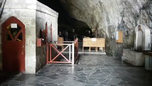 Пещерная церковь в Чиатура. Грузия. 2022 год