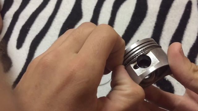 КАК ПРАВИЛЬНО УСТАНОВИТЬ ПОРШНЕВЫЕ КОЛЬЦА) смотреть онлайн