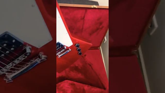 Gibson Explorer T 2017 Cherry смотреть онлайн