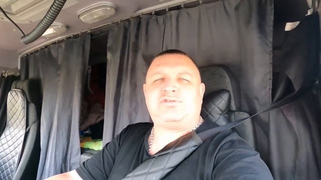 Камаз 4308. С утра по месту потом Курган. Везём гранит науки.?#колянтолянычtv #дальнобой #камаз смотреть онлайн